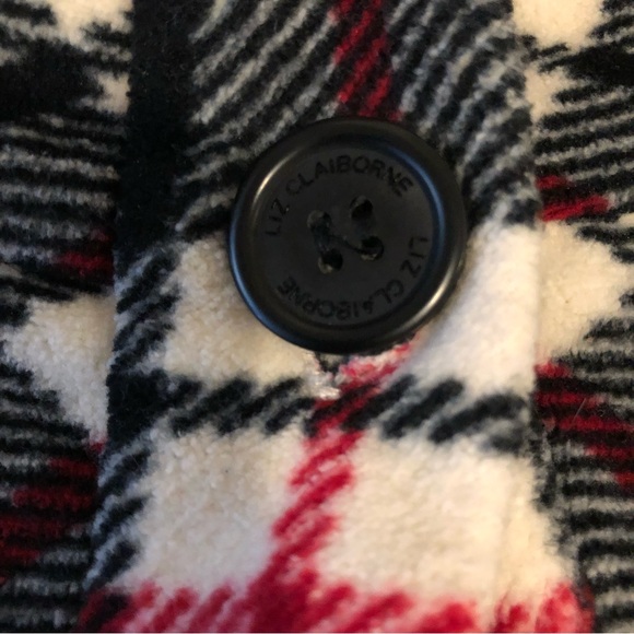 LIZ CLAIBORNE ACTIVE FLEECE PLAID RED/BLACK PONCHO/CAPE SIZE (L) - Picture 10 of 14